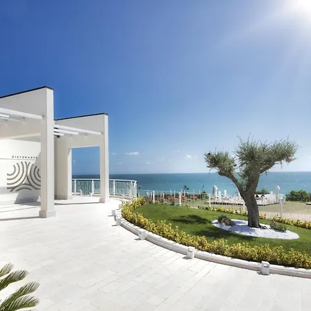 리조트 Baia Del Sole